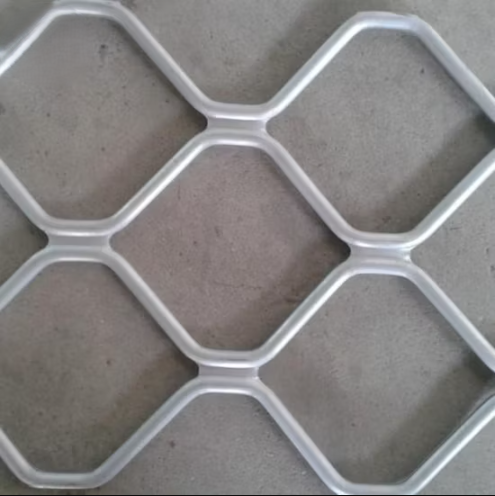 Anti-theft fence
